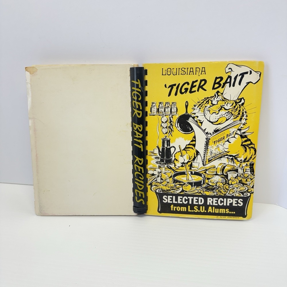 Louisiana Tiger Bait Cajun Creole Cookbook LSU 1976 Alumni 1st Ed Print Clean - Picture 2 of 11
